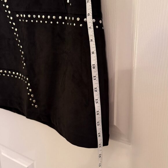 Express NWT Suede Mini Skirt Black with Silver Accents Size 12 - Picture 7 of 8